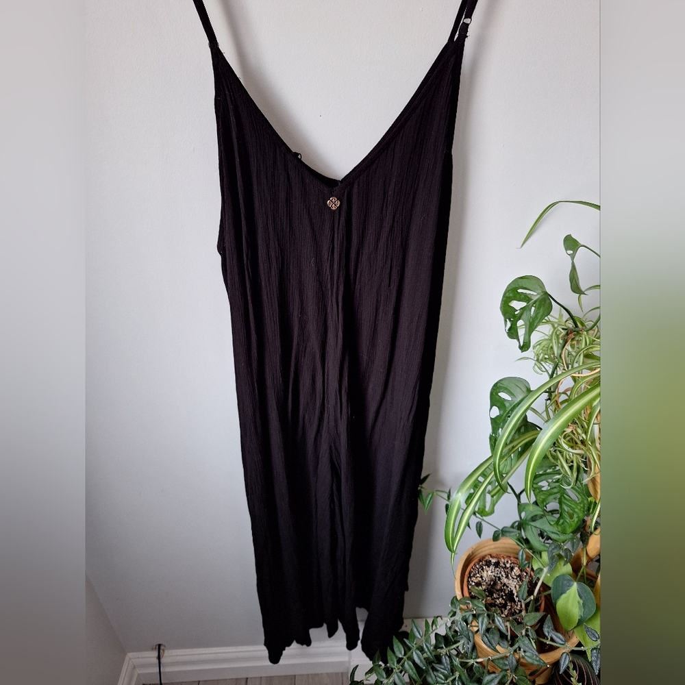 Elegant Black Sleeveless Dress
